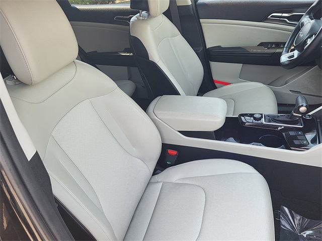 used 2024 Kia Sportage car, priced at $25,995