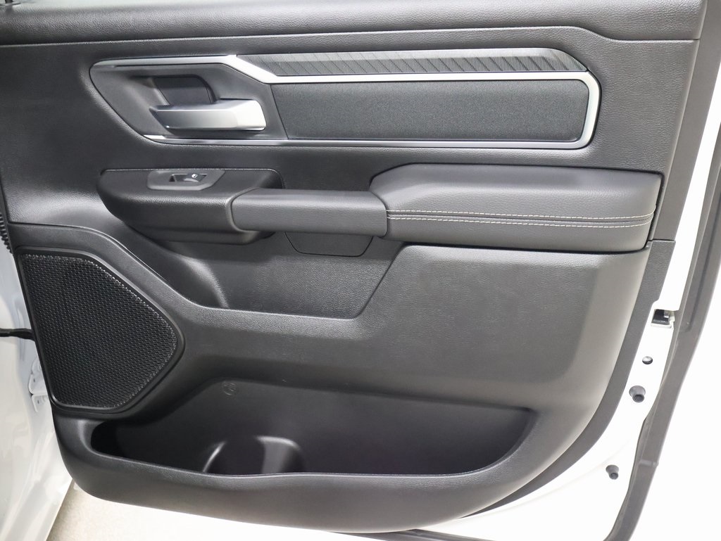 new 2025 Ram 1500 car, priced at $47,923