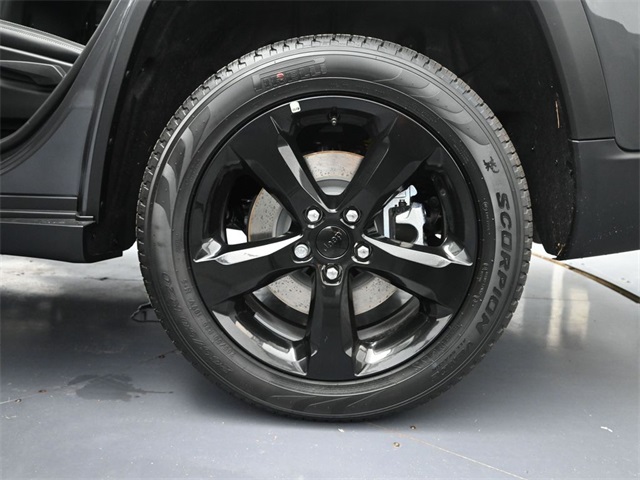 new 2025 Jeep Grand Cherokee L car, priced at $51,215