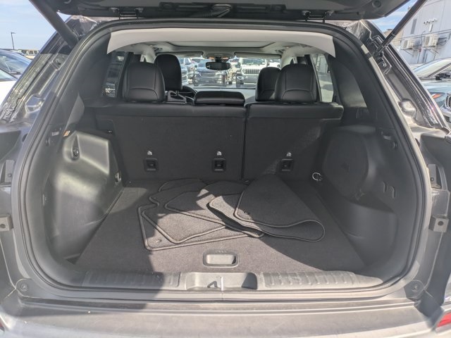 used 2022 Jeep Cherokee car, priced at $25,991