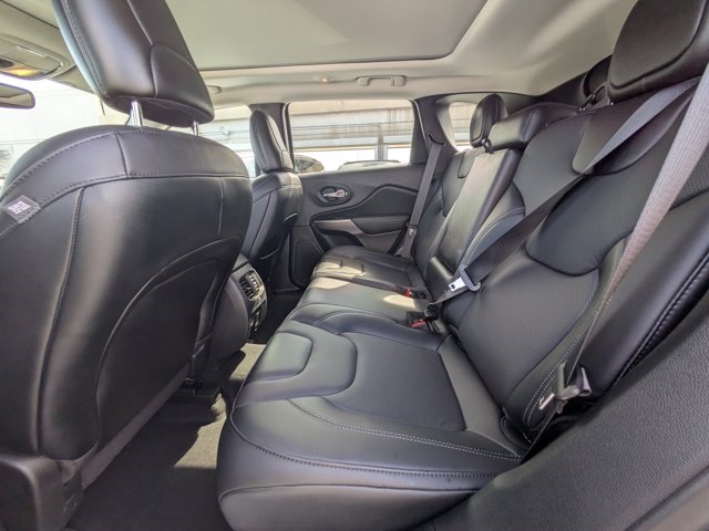 used 2022 Jeep Cherokee car, priced at $25,991