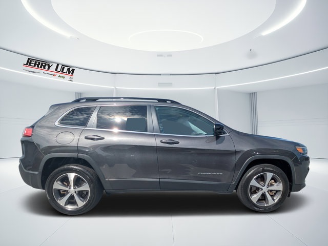 used 2022 Jeep Cherokee car, priced at $25,991