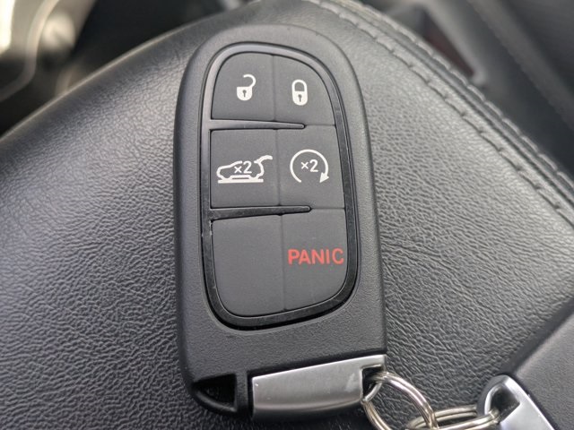 used 2022 Jeep Cherokee car, priced at $25,991