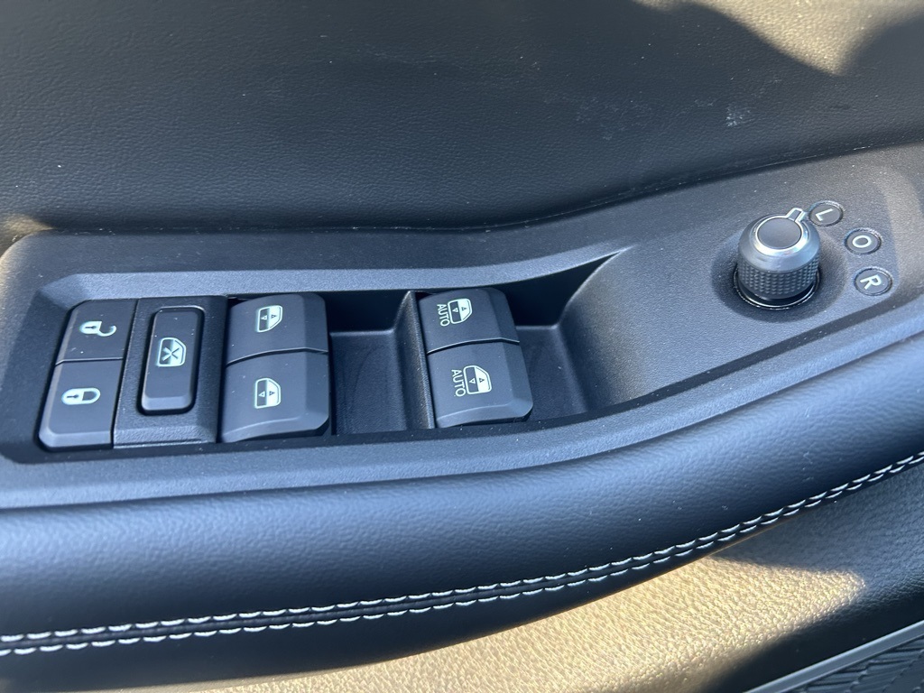 used 2023 Jeep Grand Cherokee L car, priced at $26,774