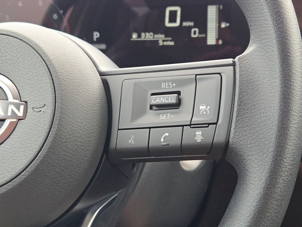 new 2025 Nissan Kicks car, priced at $27,180