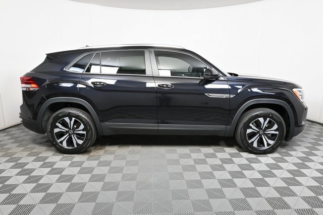 new 2025 Volkswagen Atlas Cross Sport car, priced at $40,601