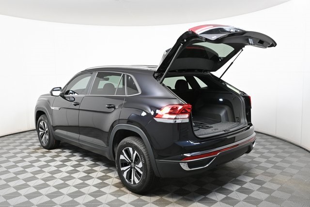 new 2025 Volkswagen Atlas Cross Sport car, priced at $40,601