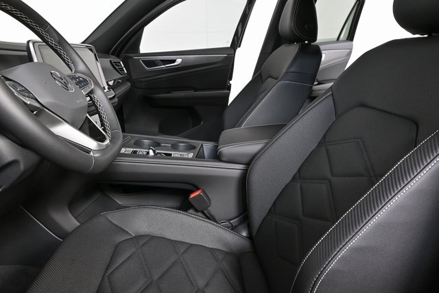 new 2025 Volkswagen Atlas Cross Sport car, priced at $40,601
