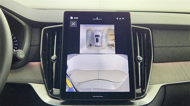 new 2026 Volvo XC90 car, priced at $76,035