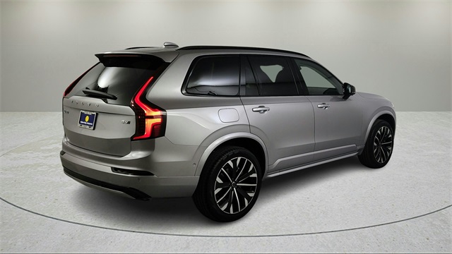 new 2026 Volvo XC90 car, priced at $76,035
