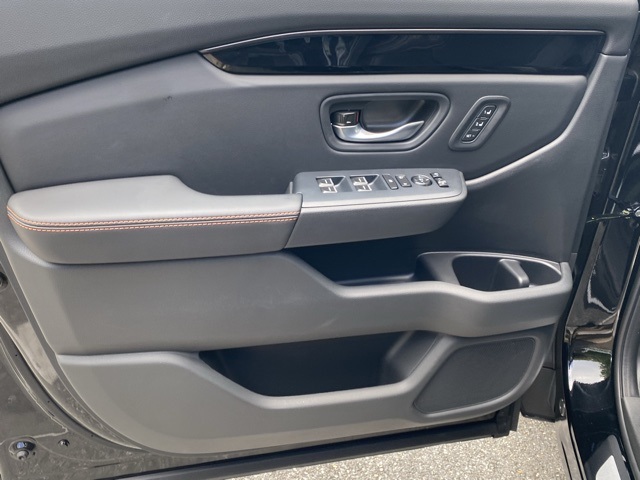 new 2025 Honda Pilot car, priced at $47,653