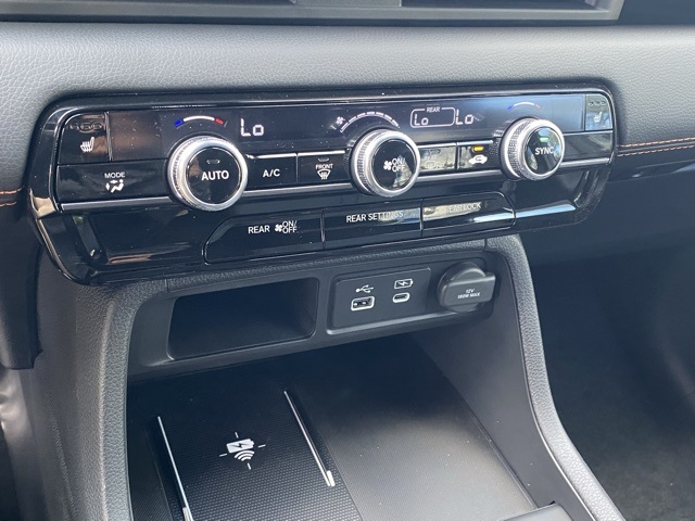 new 2025 Honda Pilot car, priced at $47,653