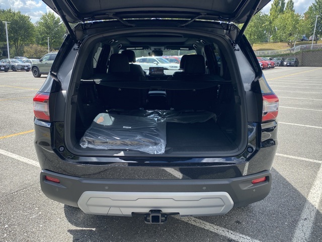 new 2025 Honda Pilot car, priced at $47,653