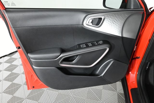 new 2025 Kia Soul car, priced at $25,661