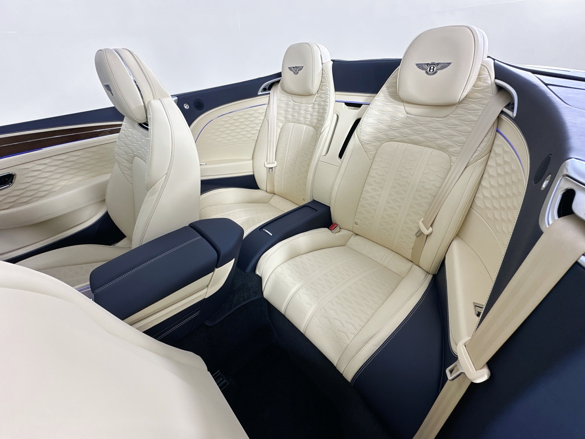 new 2026 Bentley Continental GTC car