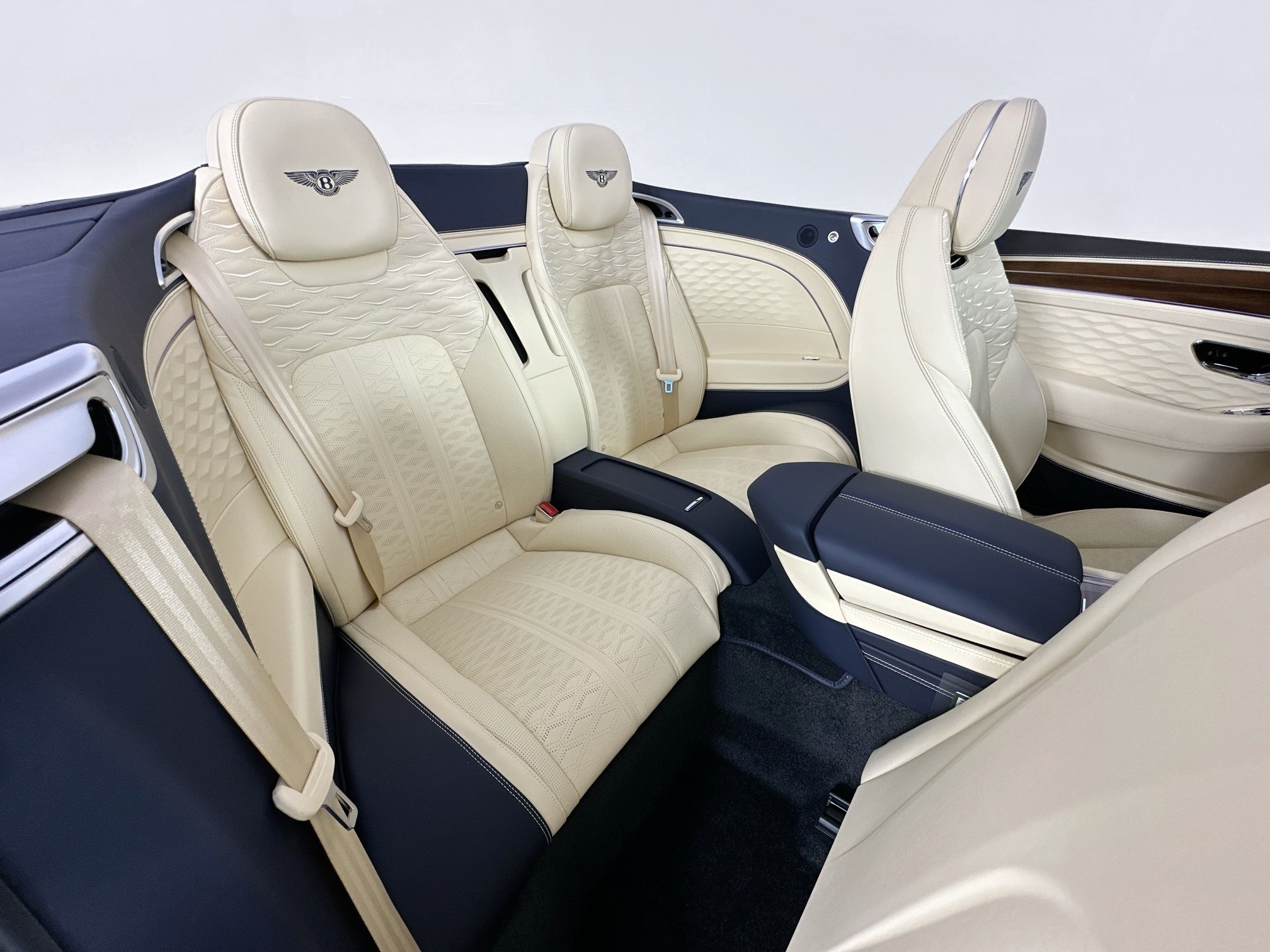 new 2026 Bentley Continental GTC car