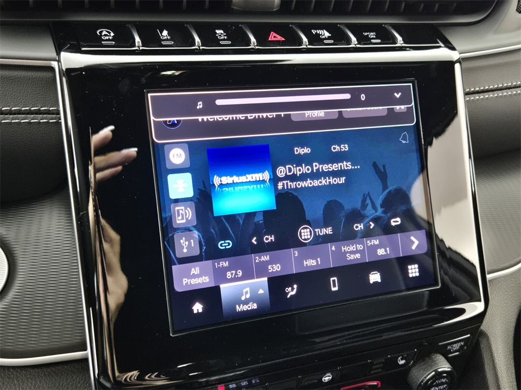 new 2025 Jeep Grand Cherokee L car, priced at $36,780