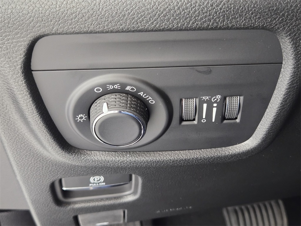 new 2025 Jeep Grand Cherokee L car, priced at $36,780