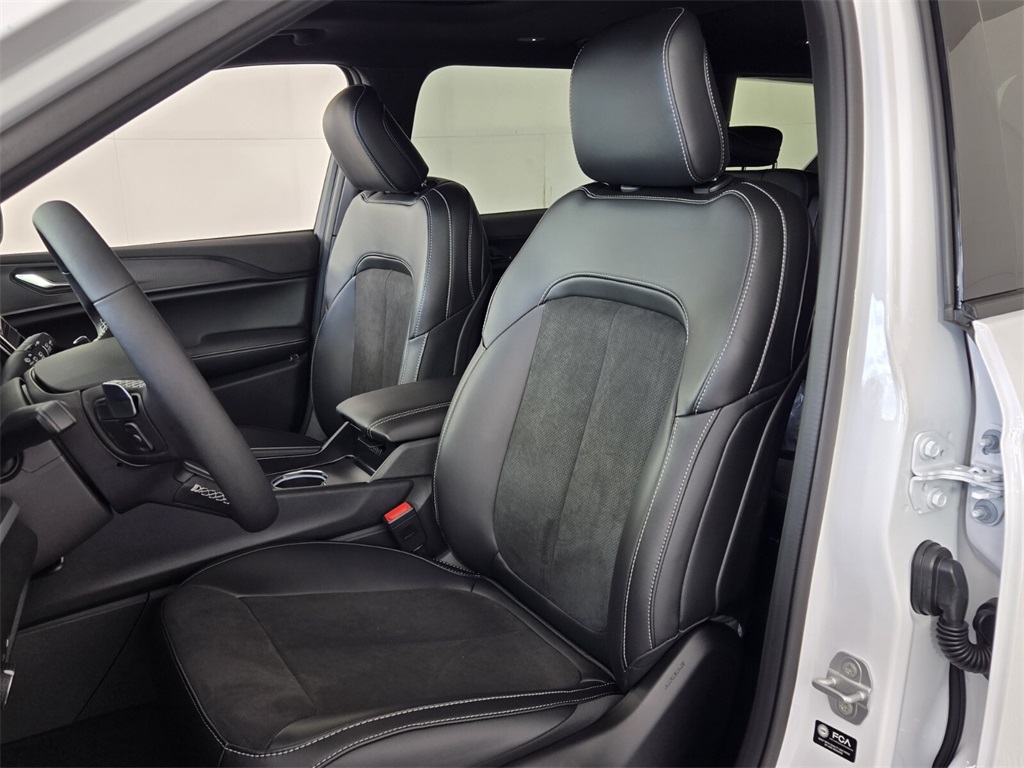 new 2025 Jeep Grand Cherokee L car, priced at $36,780