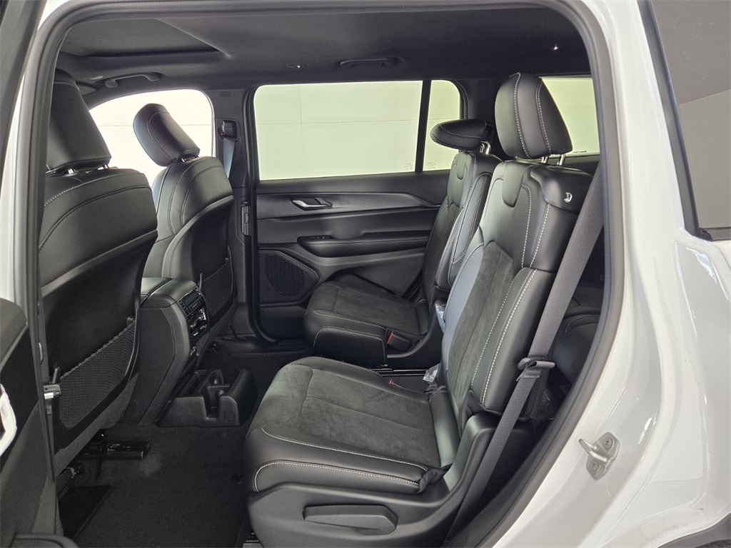 new 2025 Jeep Grand Cherokee L car, priced at $36,780