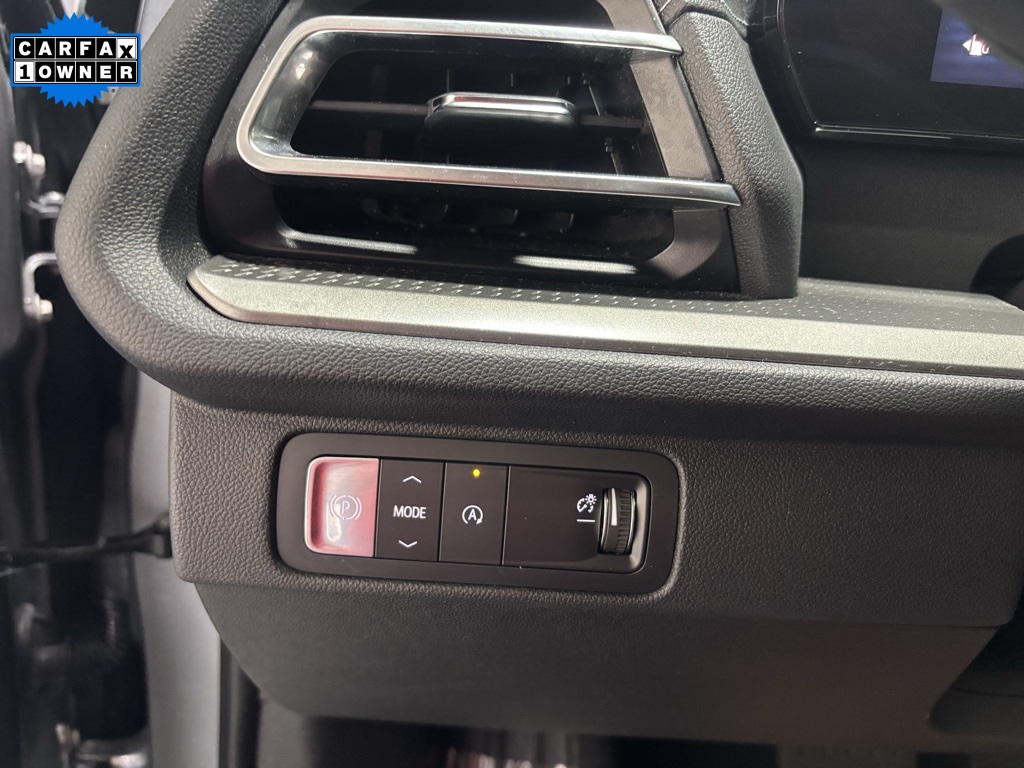 used 2024 Chevrolet Traverse car, priced at $37,842