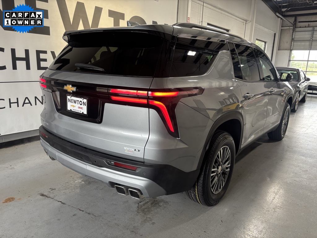 used 2024 Chevrolet Traverse car, priced at $37,842