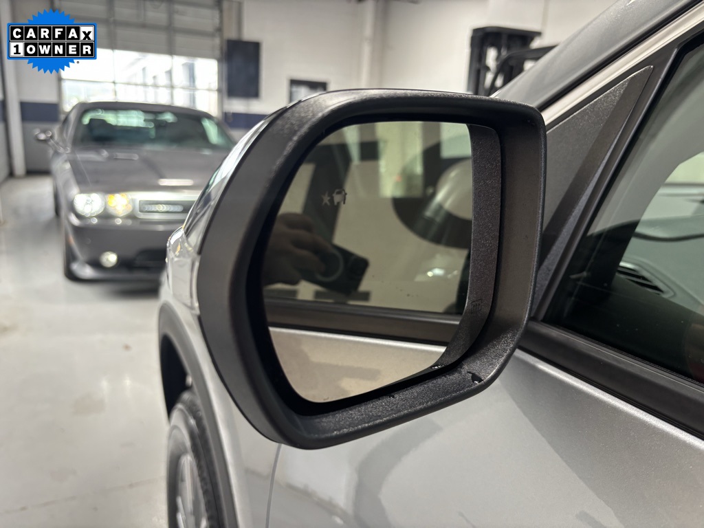 used 2024 Chevrolet Traverse car, priced at $37,842