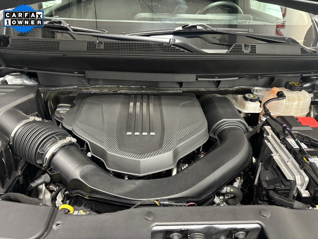 used 2024 Chevrolet Traverse car, priced at $37,842