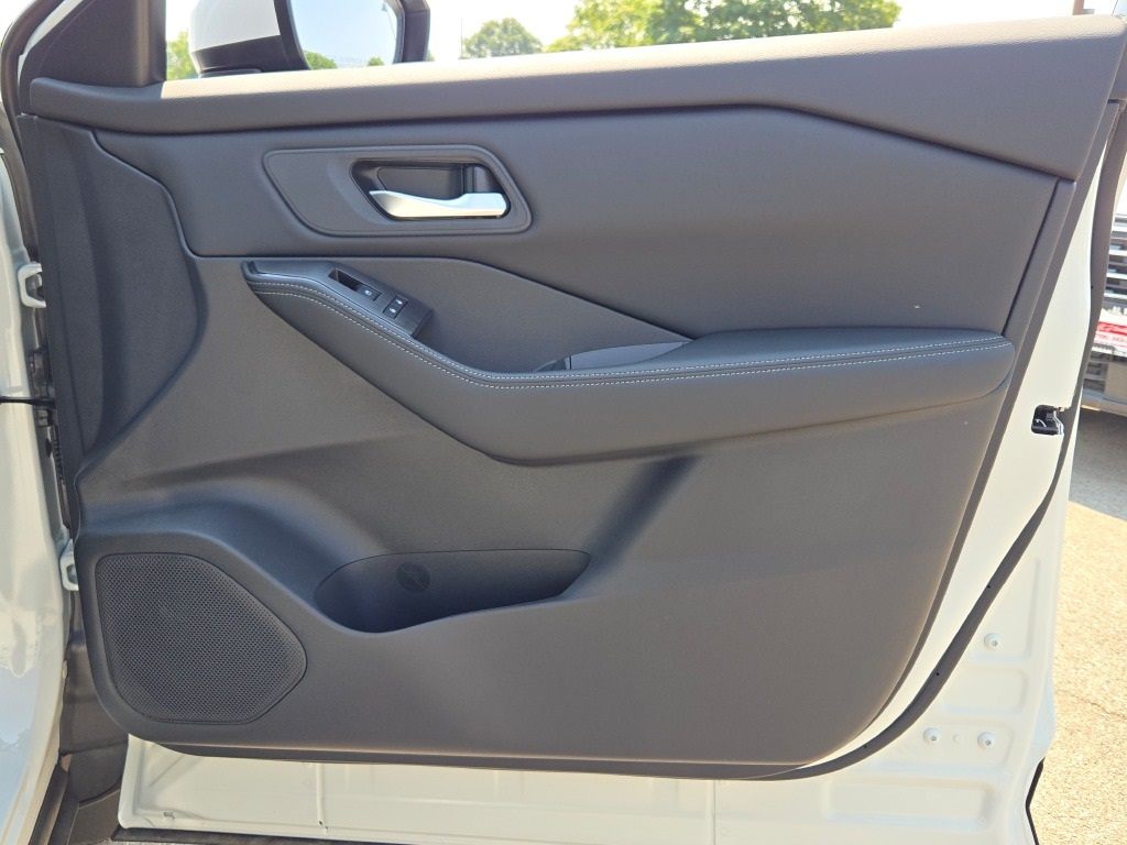 new 2025 Nissan Rogue car, priced at $33,835