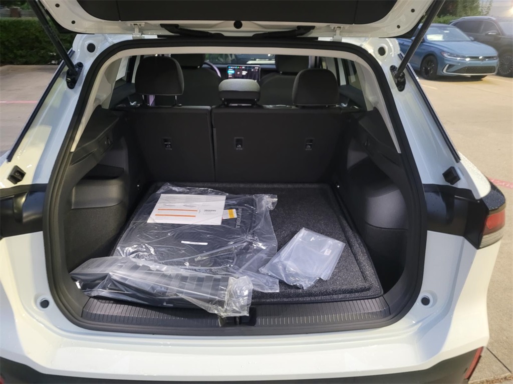 new 2025 Volkswagen Tiguan car, priced at $29,751