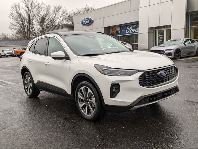new 2025 Ford Escape car, priced at $35,500