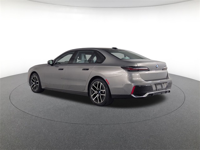 used 2023 BMW 7-Series car, priced at $72,871