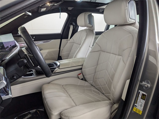 used 2023 BMW 7-Series car, priced at $72,871
