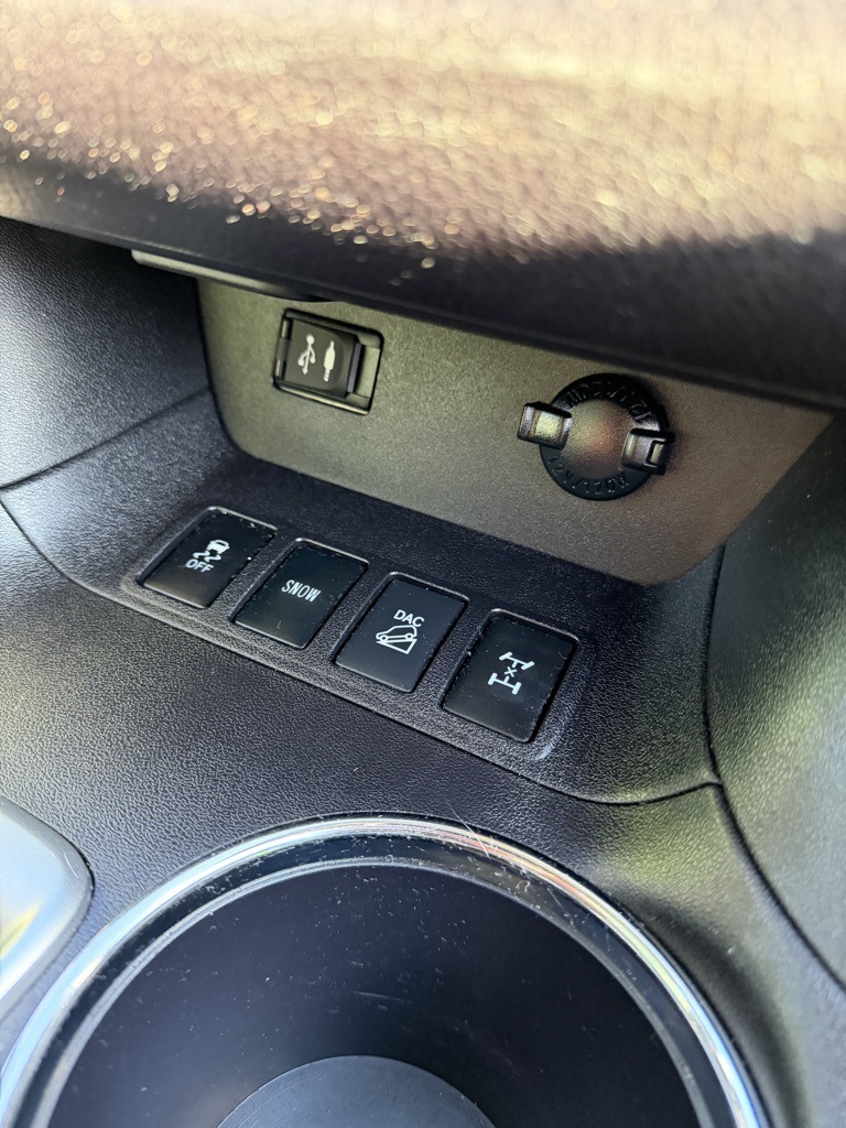 used 2016 Toyota Highlander car, priced at $19,503