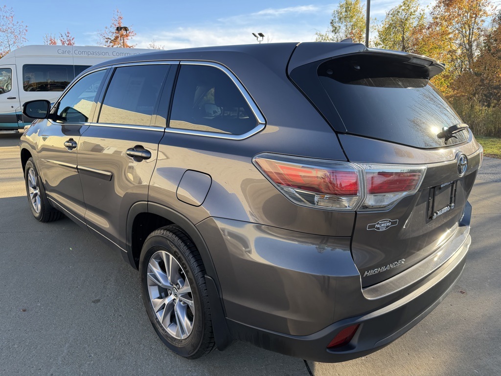 used 2016 Toyota Highlander car, priced at $19,503
