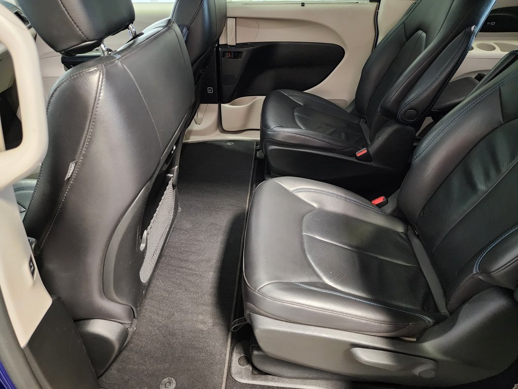 used 2021 Chrysler Pacifica Hybrid car, priced at $18,880