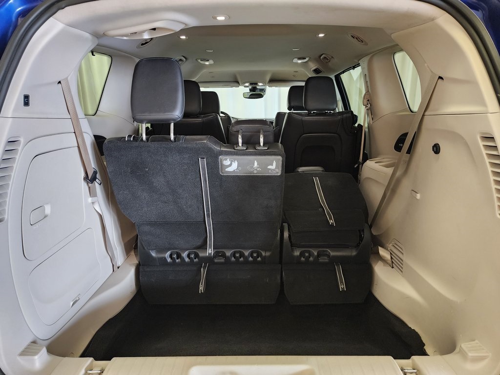 used 2021 Chrysler Pacifica Hybrid car, priced at $18,880