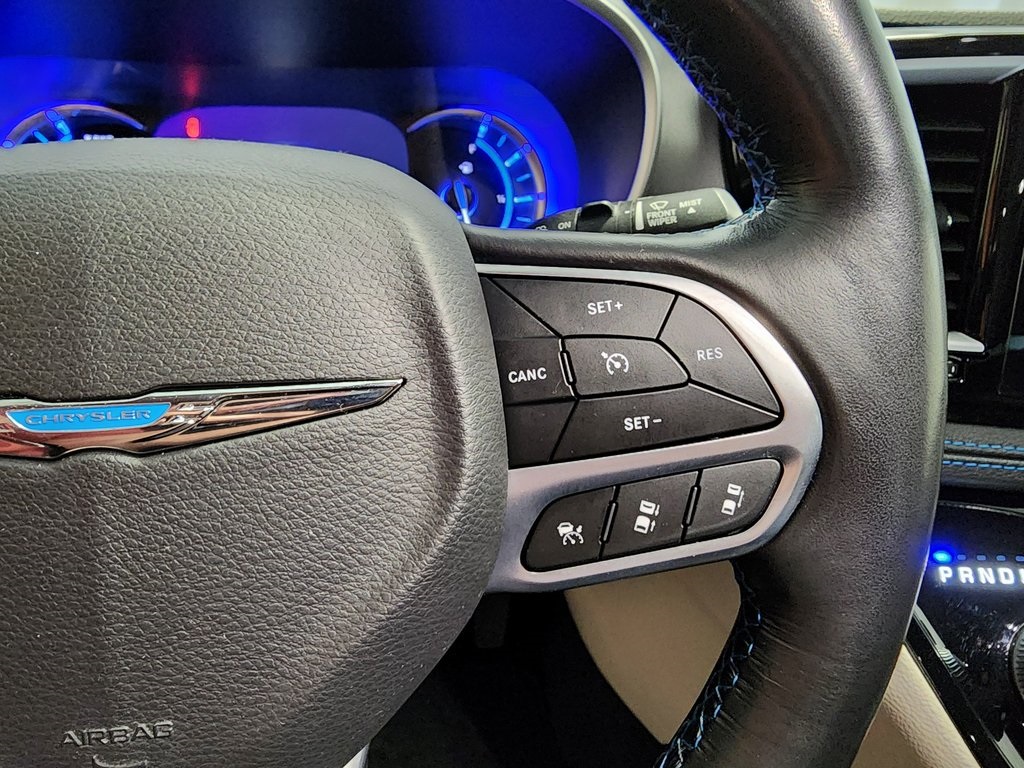 used 2021 Chrysler Pacifica Hybrid car, priced at $18,880