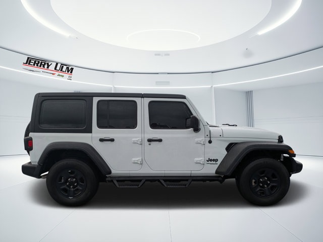 used 2022 Jeep Wrangler car, priced at $25,237
