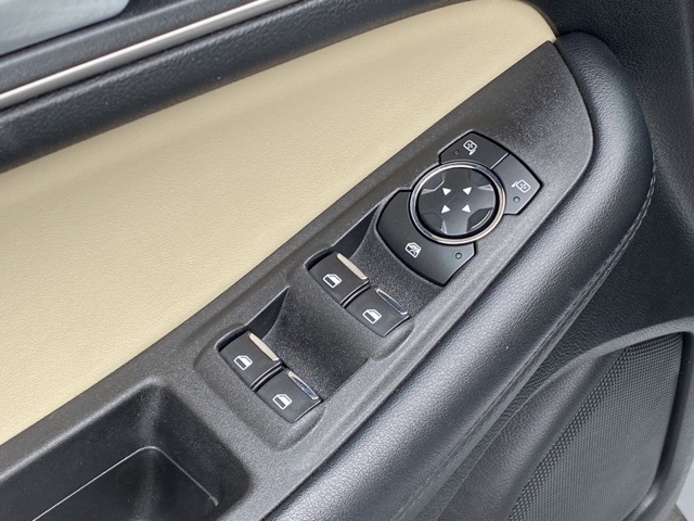 used 2022 Ford Edge car, priced at $20,667