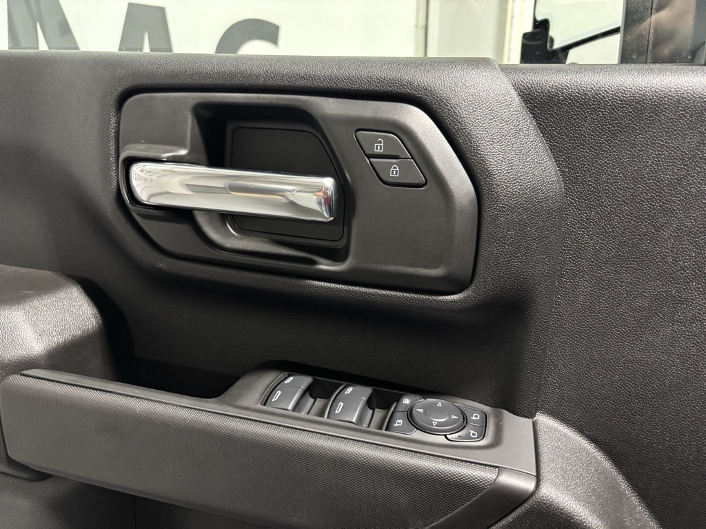 new 2025 GMC Sierra 2500HD car, priced at $52,651