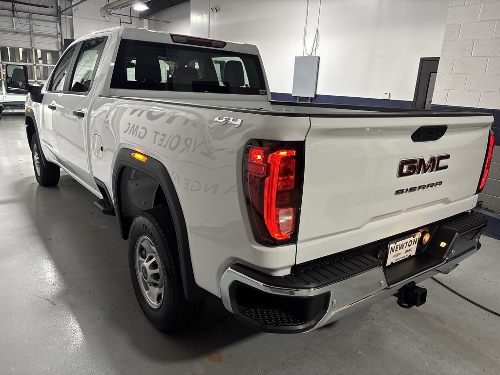 new 2025 GMC Sierra 2500HD car, priced at $52,651