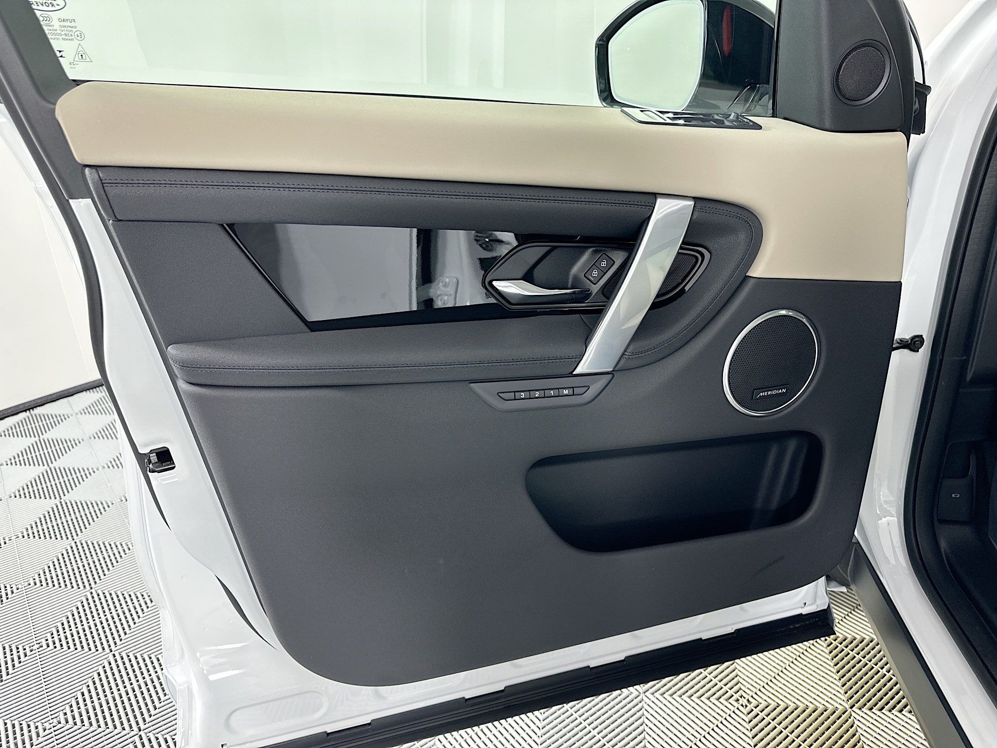 new 2025 Land Rover Discovery Sport car, priced at $52,678