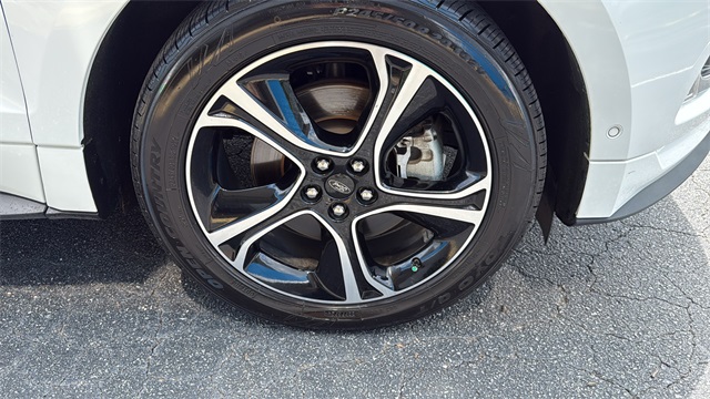used 2020 Ford Edge car, priced at $22,899