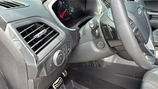 used 2020 Ford Edge car, priced at $22,899