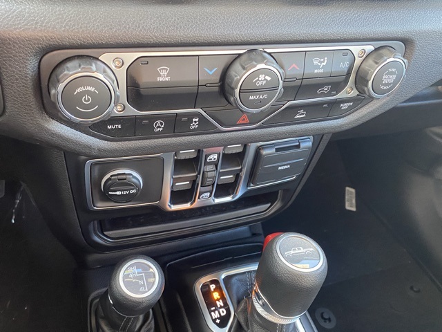 new 2026 Jeep Gladiator car, priced at $37,549