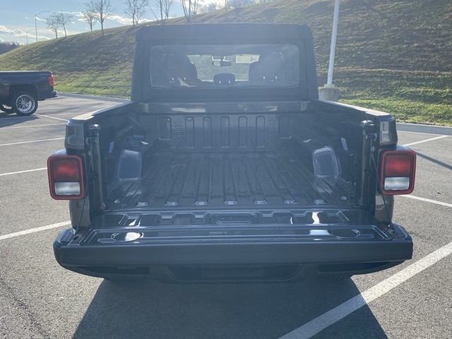 new 2026 Jeep Gladiator car, priced at $37,549