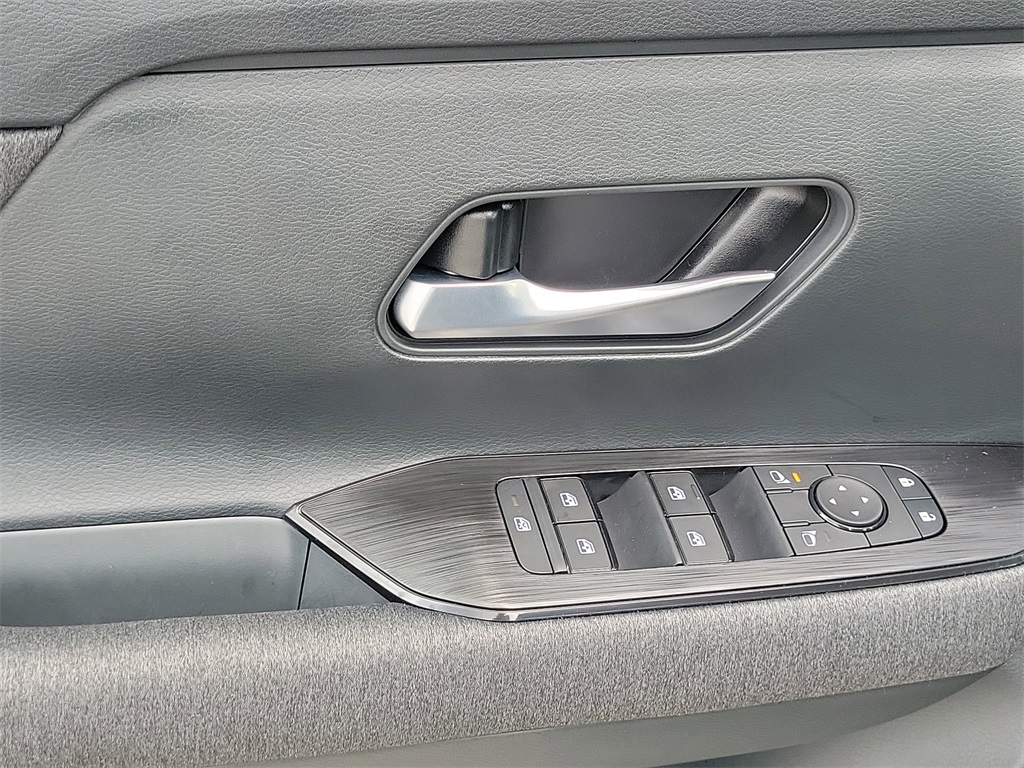 new 2025 Nissan Kicks car, priced at $25,541