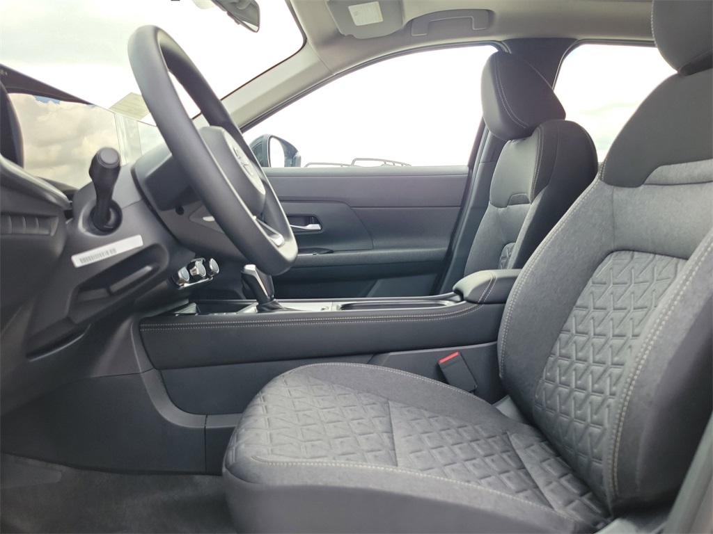 new 2025 Nissan Kicks car, priced at $25,541