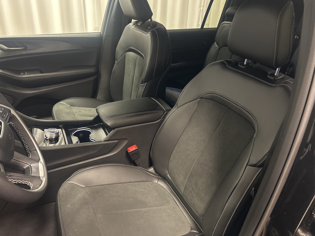 new 2025 Jeep Grand Cherokee L car, priced at $47,225